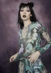[Widow] Ink And Feather Portrait Print Long Sleeve Top