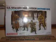 Dragon WWII US 101st Airborne Division, Bastogne 1944 Figures 1/35 6163 Sealed