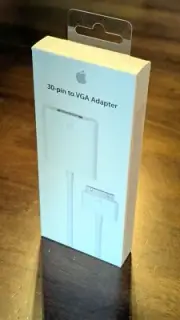 Apple Dock Connector to VGA Adapter (30-pin) MC552AM/B