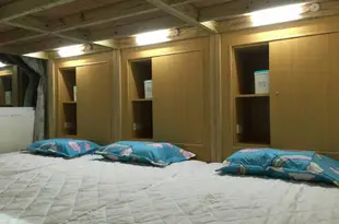 高雄五福背包客棧 Kaohsiung Wufu Backpacker Hostel