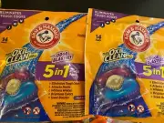 2 pack Arm and Hammer Oxi clean odor blasters 5 in 1 power paks 14 ct