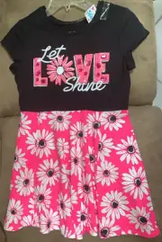 JUSTICE DRESS SIZE 10.5 “LET LOVE SHINE” PINK DAISIES SHIMMERING SUPER CUTE!!