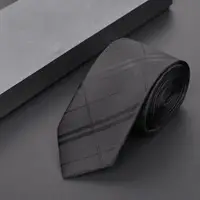 在飛比找momo購物網優惠-【拉福】亂波交叉紋6CM窄版手打領帶(黑)