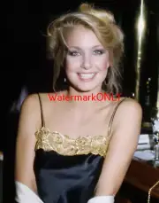 Gorgeous "Fall Guy" Actress "Heather Thomas" Beautiful "Pin-UP" PHOTO! #(81)