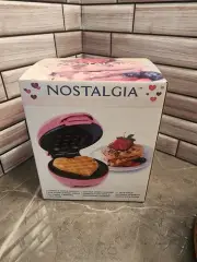 New! Nosalgia My Mini Heart Shaped Waffle Maker Brand New In Box
