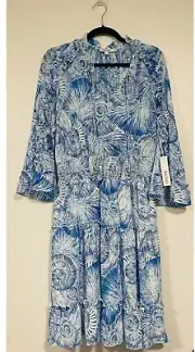 NWT Chico’s Seashell Chiffon Bell Sleeve Dress Blue/White Size Small/6