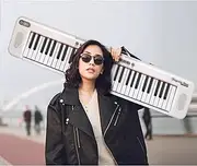 Smart Portable Electronic Organ, 61-Keyboard Piano for Beginners, A Kindergarten Teachers,and Adult Music Lovers,White,Standard Edition