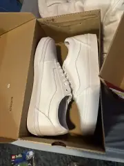 Brand New White Vans, Atwood Deluxe Mens 9.5