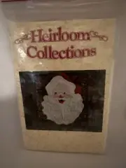 Santa Wallhanging Applique Quilt PATTERN ONLY by Heirloom Collections