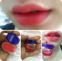 在飛比找蝦皮購物優惠-Jelly Lip Balm 泰國潤唇膏潤唇膏。