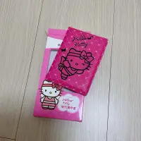 在飛比找蝦皮購物優惠-Hello Kitty 護照套🎫