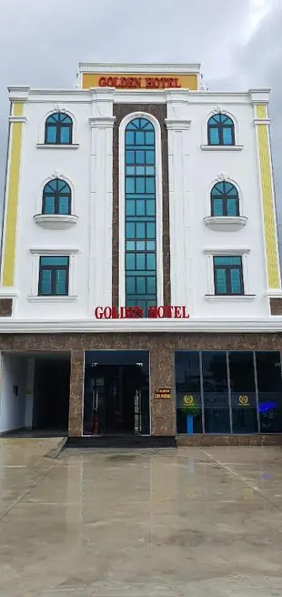 金色飯店Golden Hotel