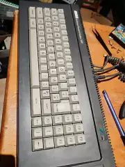 Amstrad Cpc 6128 clavier AZERTY 100 % Fonctionnel révisé très bonne condition !!