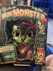 Ghoulsville Cool Cat Retro A Go-Go Mini Monster NIB 2 In 1 Halloween Decorations