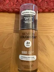 Revlon Colorstay Natural Finish Foundation Normal / Dry Skin #500 - Walnut H15