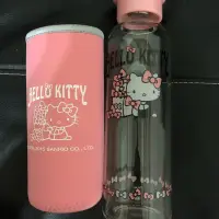 在飛比找蝦皮購物優惠-Hello kitty 耐熱玻璃水瓶