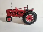 Ertl Mccormick International Farmall Super H (1988) 1/16 Scale