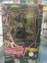DC Collectible Statue Batman The Killing Joke Joker Statue Motion Sensor Base