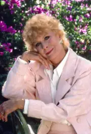 Gwen Verdon on Magnum P.I. 1987 Old TV Photo