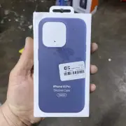 Apple Silicone Case with MagSafe for iPhone 14 Pro - storm blue.