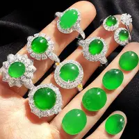 在飛比找Yahoo!奇摩拍賣優惠-冰種陽綠翡翠戒指女緬甸a貨蛋面裸石戒面滿綠鑲嵌18K金男士帝