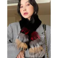 在飛比找ETMall東森購物網優惠-韓國皮草女冬季拼色獺兔毛圍巾