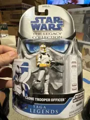 Star Wars The Legacy Collection Clone Trooper Officer (Commander Yellow) SL 12