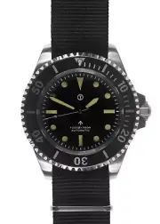 MWC 300m Water Resistant Military Divers Watch with 24 Jewel Automatic Movement