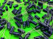100 pcs 2700uf 6.3V 105' RADIAL ALUMINUM ELECTROLYTIC LOW ESR 6ME2700AX SANYO