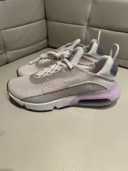 Nike air max 2090 platinum tint(kids/girls) size 6