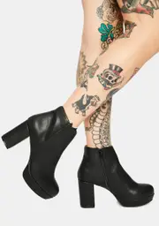 [Chelsea Crew] Disco Ankle Booties