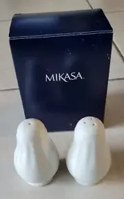 Mikasa Bridal White Set of Salt Pepper Shaker.New with original Box