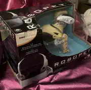NEW in Box WooWee ROBOPET w/Remote Control Toy Dog Robonetics Lg Version 2005
