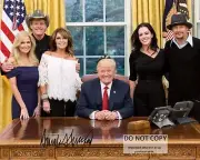 DONALD TRUMP w/ NUGENT, PALIN, KID ROCK *FACSIMILE* AUTOGRAP- 8X10 PHOTO (RP021)