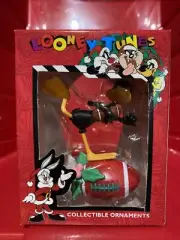 Matrix Looney Tunes DAFFY DUCK FOOTBALL CHRISTMAS ORNAMENT 1997 New In Box