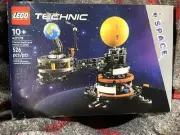 LEGO Space 42179 Technic Planet Earth and Moon in Orbit Building Set 526 Pieces