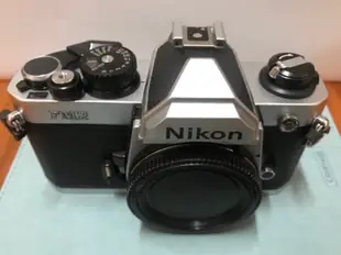 Nikon FM2 全機械單眼相機（銀黑色）1994年+3隻鏡頭+閃光燈+快門線+相機整組收納包