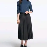在飛比找蝦皮購物優惠-買家保留 大女人近全新日本專櫃購回UNIQLO超好看百褶長裙
