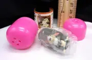 Thumper Rabbit - Bambi Mini Figure Model - Disney Tomy Choco Egg Capsule - Japan