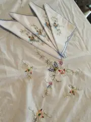 NOS Vintage Embroidered Tablecloth & 4 Napkins Butterfly 68 x 50 Rectangle Blue