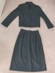 New! Pierre Cardin Wool Gray Plaid Blazer And Skirt Suit Set VINTAGE 13/14