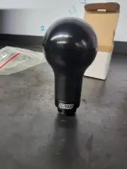 RCM1768 SUBARU 5 SPEED SHIFT KNOB