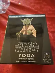 Gentle Giant Star Wars: Yoda McQuarrie Concept mini bust #509/750 SDCC excl