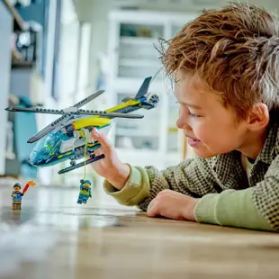 【LEGO 樂高】城市系列 60405 緊急救援直升機(玩具飛機 交通工具)