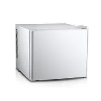 在飛比找PChome24h購物優惠-【集集客】20L冷藏冰箱 冷藏櫃 小冰箱（黑/白實門體）