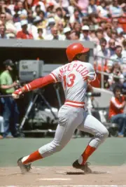 Dave Concepcion of the Cincinnati Reds 1981 Baseball Photo 10