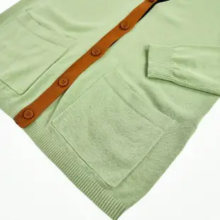 【OUWEY 歐薇】含棉俏皮感字母V領針織外套(綠)