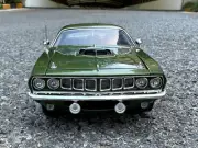 1:18 Scale ACME Plymouth Barracuda Hemi 1971 Metal Diecast Model Car Toy Green