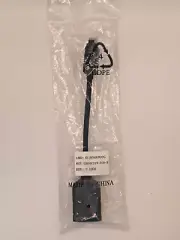 AMD 199-999552 Mini DisplayPort male latching to DisplayPort female Adapter