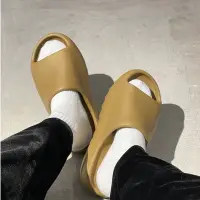 在飛比找蝦皮購物優惠-☆小B之都☆ Adidas Yeezy Slide "Och